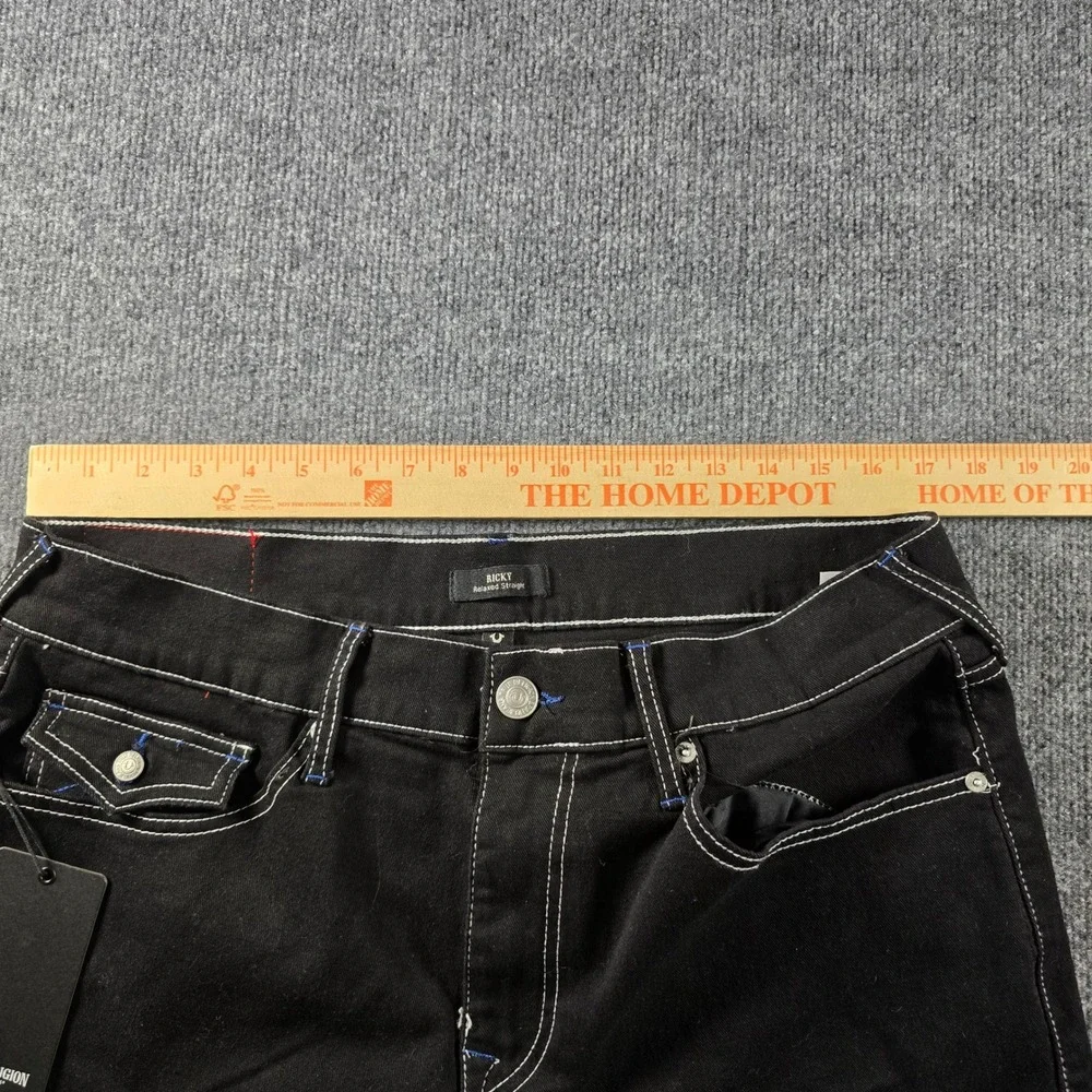 NWT True Religion Ricky Relaxed Straight Jeans Rinse Black Contrast Stitch 36
